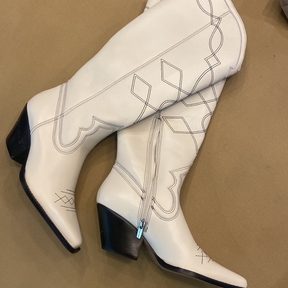 Vince Camuto Shoes - Vince Camuto
